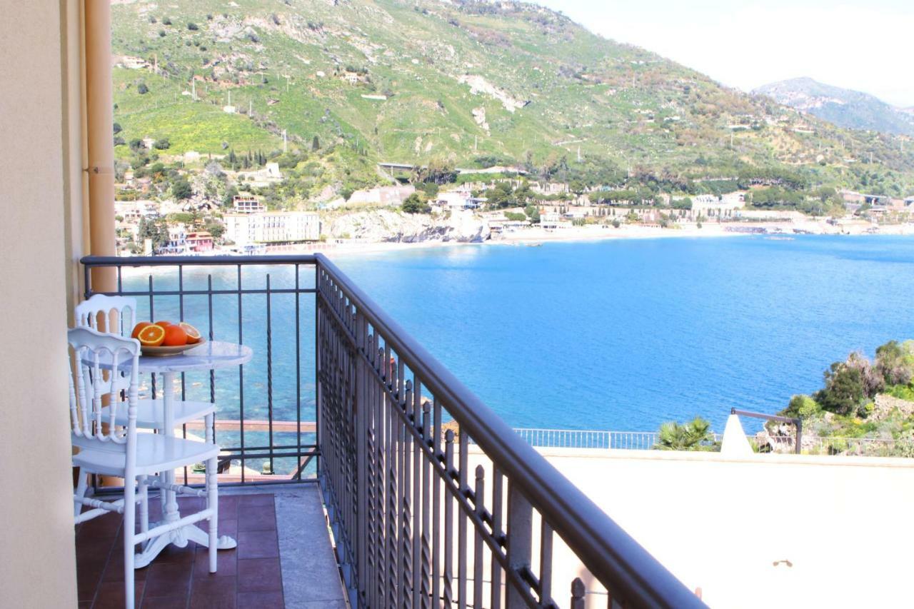 Taonasi Mazzaro Apartments Таормина Екстериор снимка